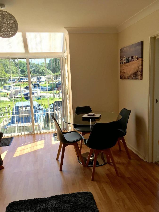 River Courtyard Apartment In The Heart Of Stneots St Neots Zewnętrze zdjęcie